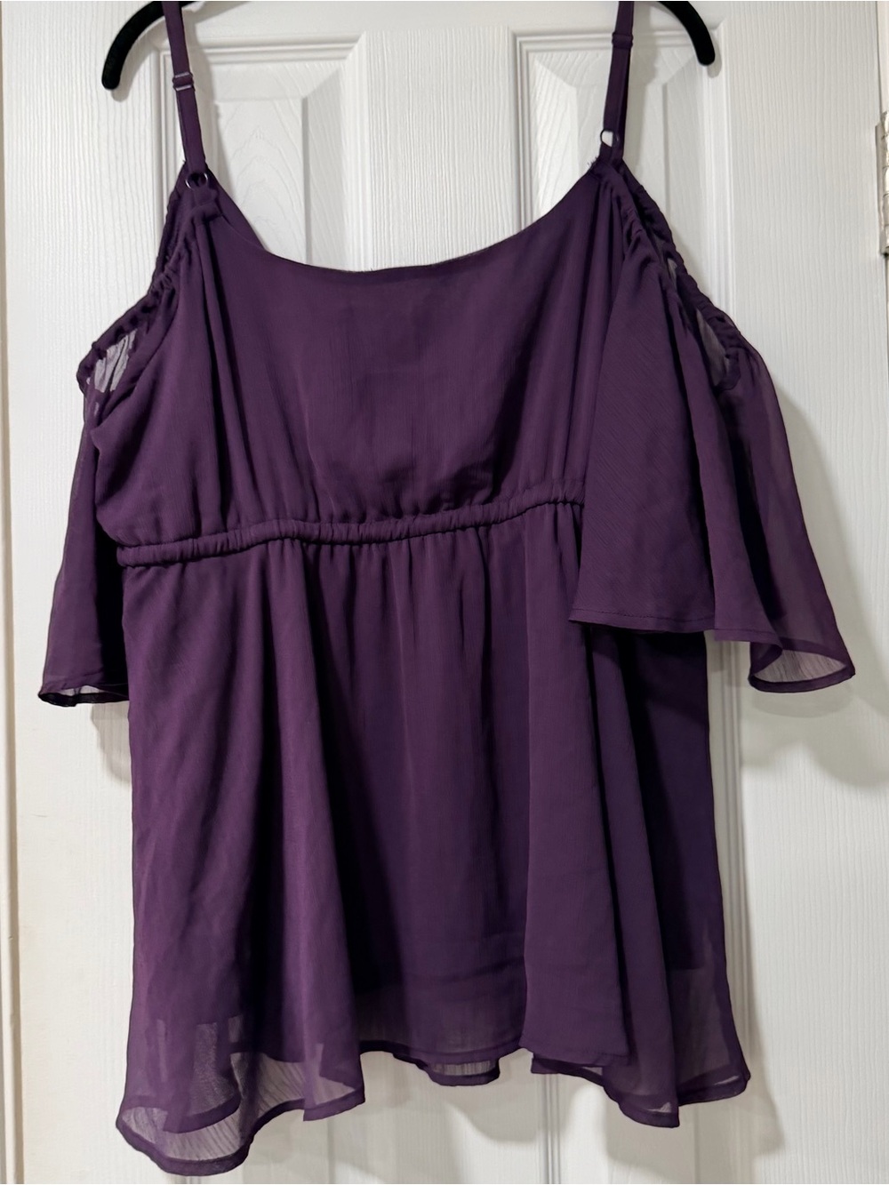 Gorgeous purple Ruffle Top - Picture 3 of 6